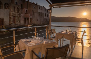 Un pranzo romantico vista mare